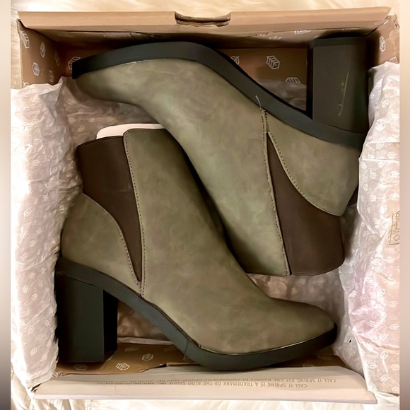 Olive Green Heeled Ankle Boots, Vegan Leather, Brand New in Box - Picture 7 of 7